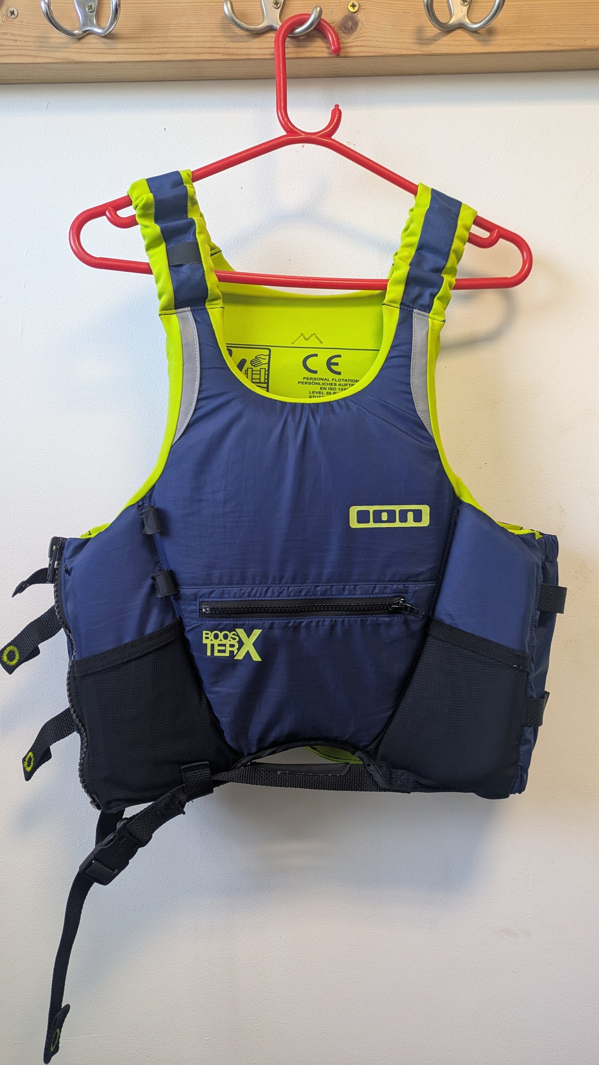 ION Booster X Vest SZ - Ex Demo
