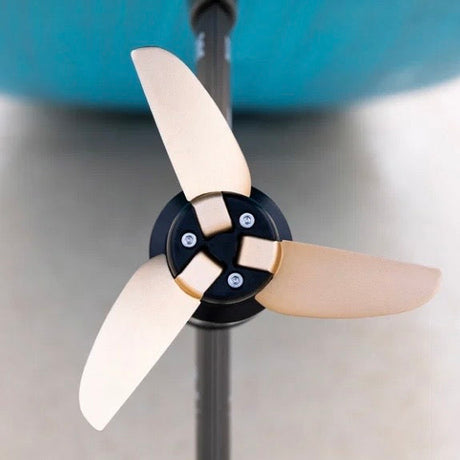 Duotone Foil Assist Propeller Guide: Plastic 2-Blade vs SLS 2-Blade vs 3-Blade – Which One Should You Choose?