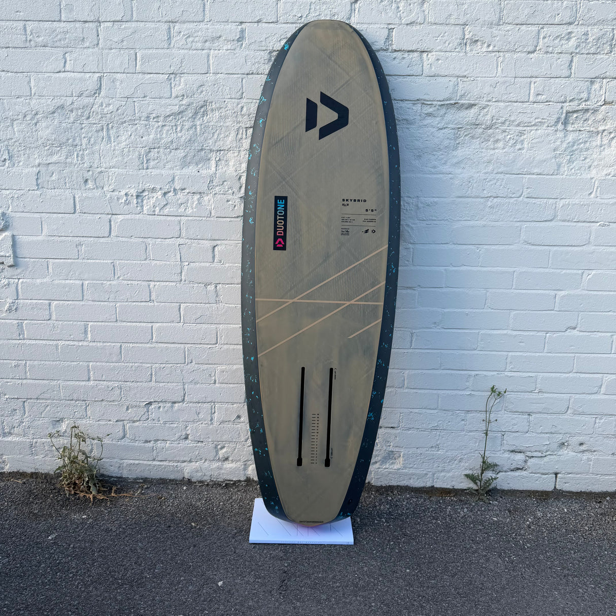 Duotone Skybrid SLS 5'5 60 Litres - 2026 - Ex Demo