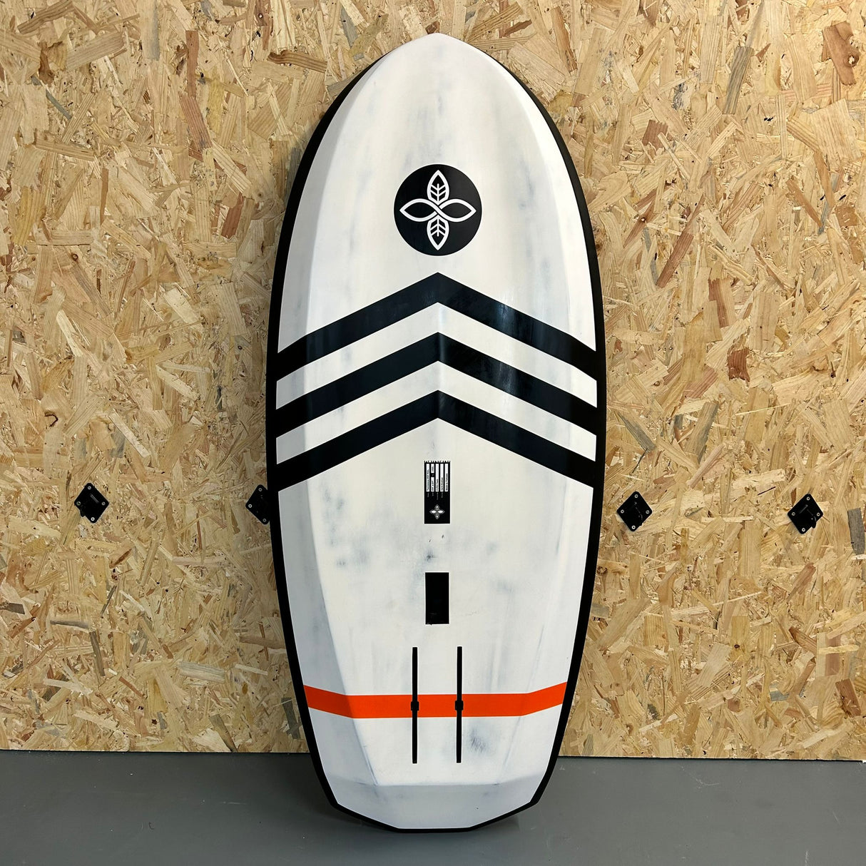 Infinity Tombstone SUP Foil Board – 5’8” x 27” – 100L (Ex Display)