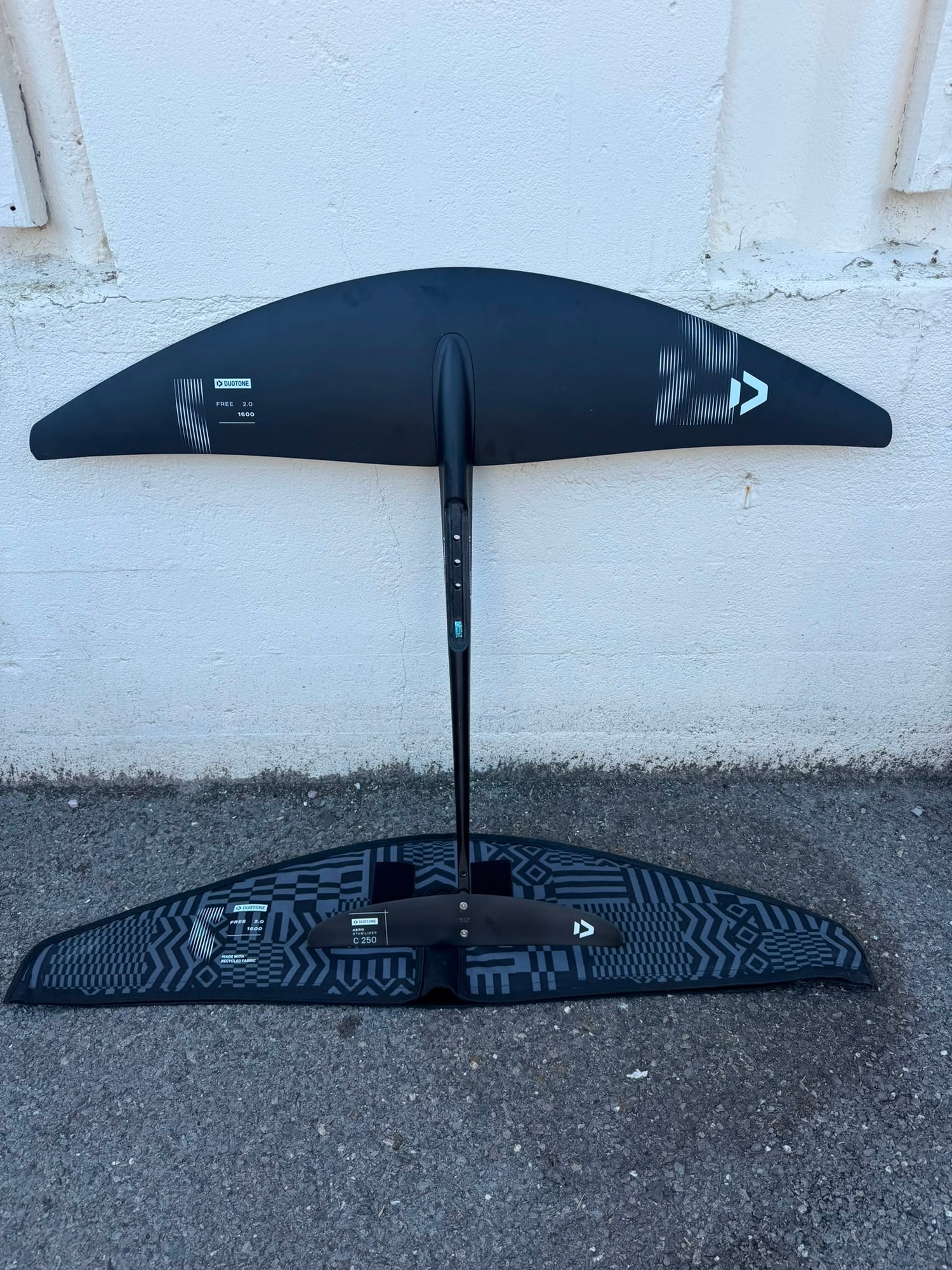 Duotone Free 2.0 1600 Carbon Mast Complete Foil Set