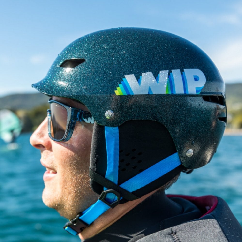 Forward Wip Wipper 2.0 Helmet